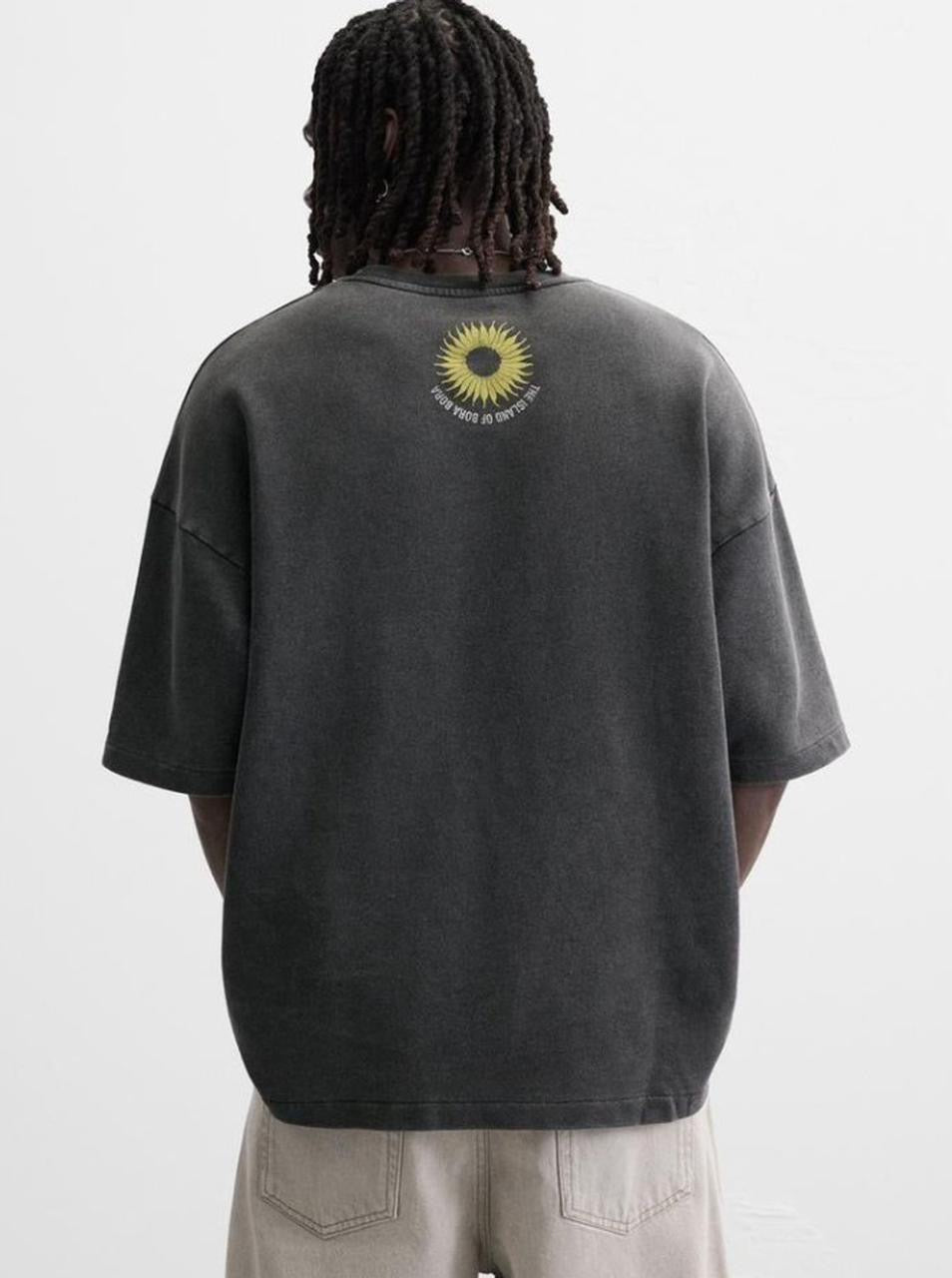 T-shirt/ Zara